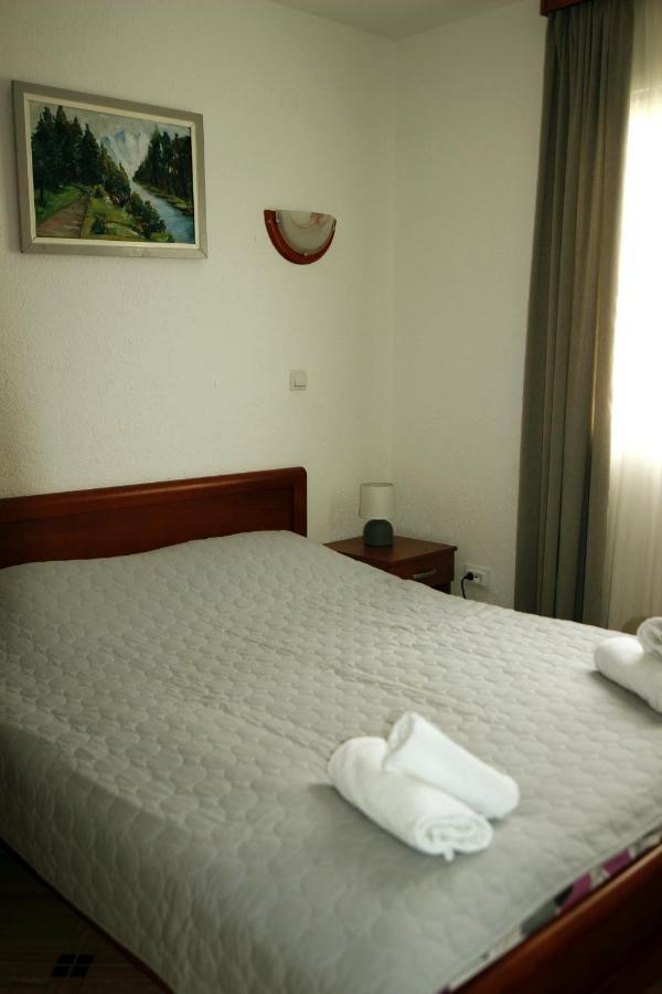 Apartments Vila Monegro Бар Экстерьер фото